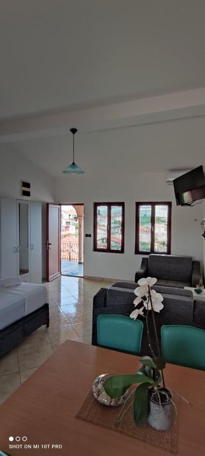 Apartments Tara أولتْسي المظهر الخارجي الصورة